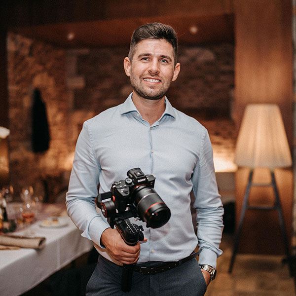 Akos Videograf